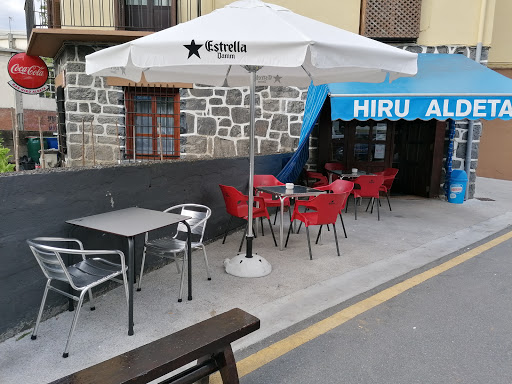 Hiru aldeta