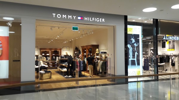 Tommy Hilfiger, 2, 169 Solna, Sverige