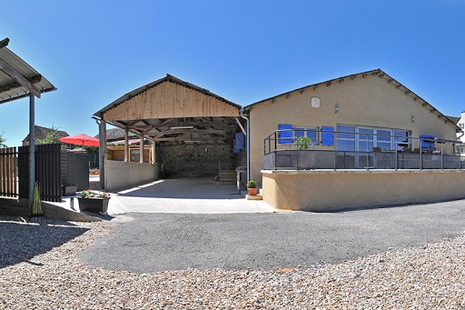Photo de Gîte/Piscine, Confort à la campagne. à Monestiés (81640)