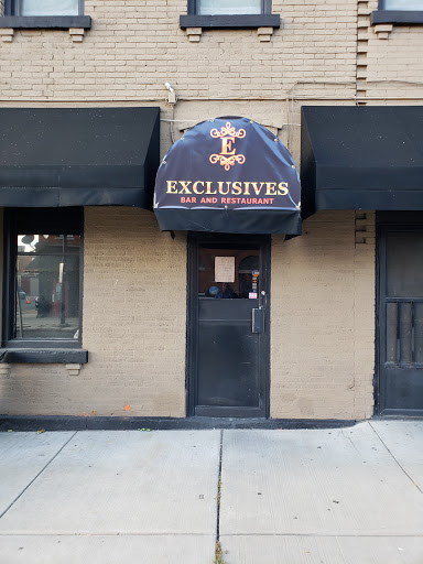 Exclusives bar and restaurant Logo