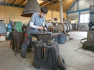 Photo n°29 de Affaire d'Enclumes à Humbligny (Fabricant de luminaires)