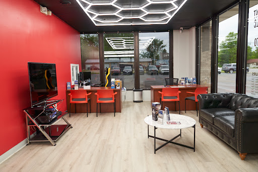 PHD AUTO GROUP - Visual