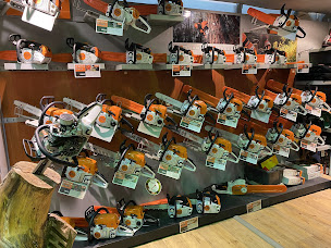 Photo n°3 de Entreprise KENEL à La Crau (Magasin de matériel de motoculture)