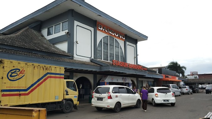 Bandung Station, Author: Henry