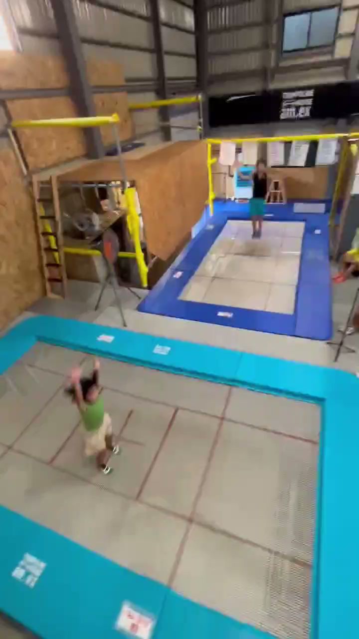 トランポリンハウスアメックス福岡新宮店