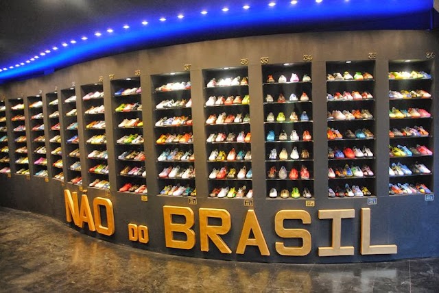 NÃO do Brasil Paris