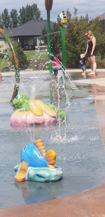 Shadow Wood Splash Pad - West Fargo Park District