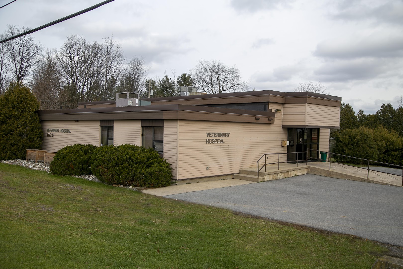 Kingston Mills Veterinary Hospital