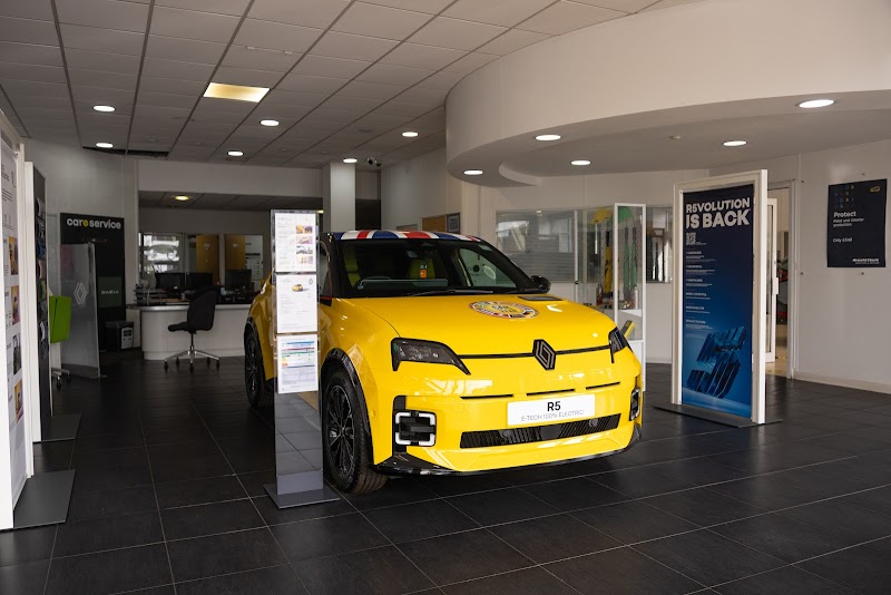 Arnold Clark Wirral Renault photo 2