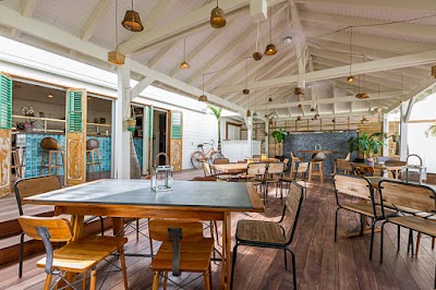 Photos of LTC Boutique-H&ocirc;tel Beach Restaurant partner Le temps des Cerises Jeans