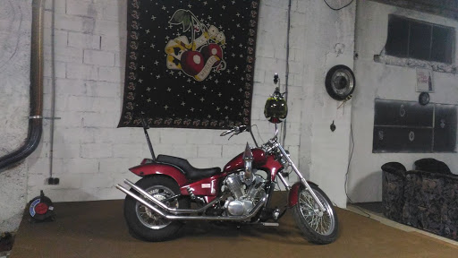 biker's house motorcycle - Thumbnail