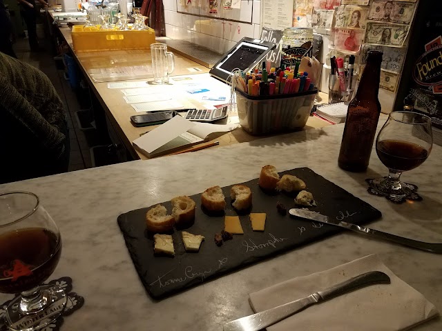 Astoria Bier and Cheese