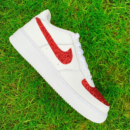 Omane Customs - Visual