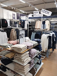 Photo n°4 de Kiabi à Bailleul (Magasin de vêtements pour femmes)