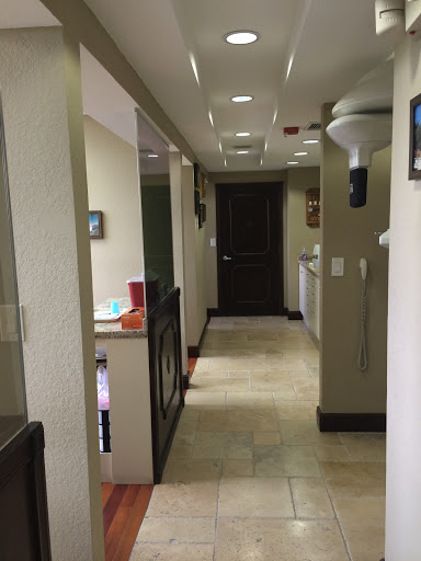 Roberto Sosa, DDS - Thumbnail