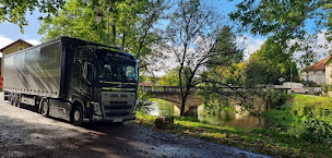Photo n°13 de La Routière Filles à Cournon-d'Auvergne (Société de transport routier)