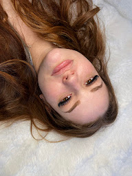 Photo n°18 de ALBEAUTY - Extension de cils - BrowLift - Onglerie - FORMATION à Antibes (Salon de manucure)