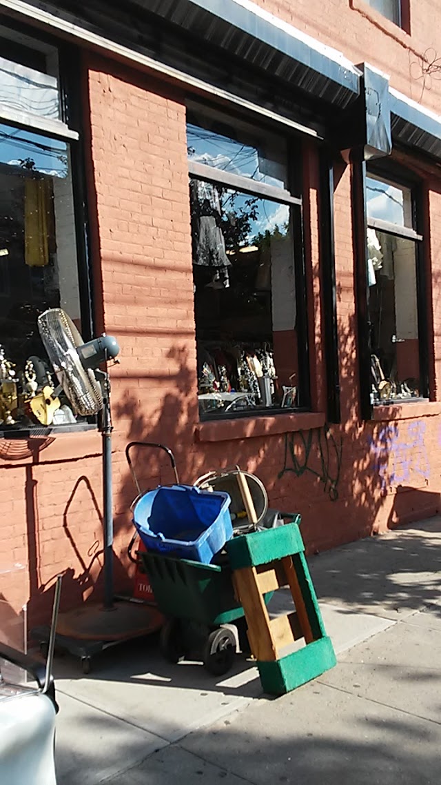 Green Village Used Clothing