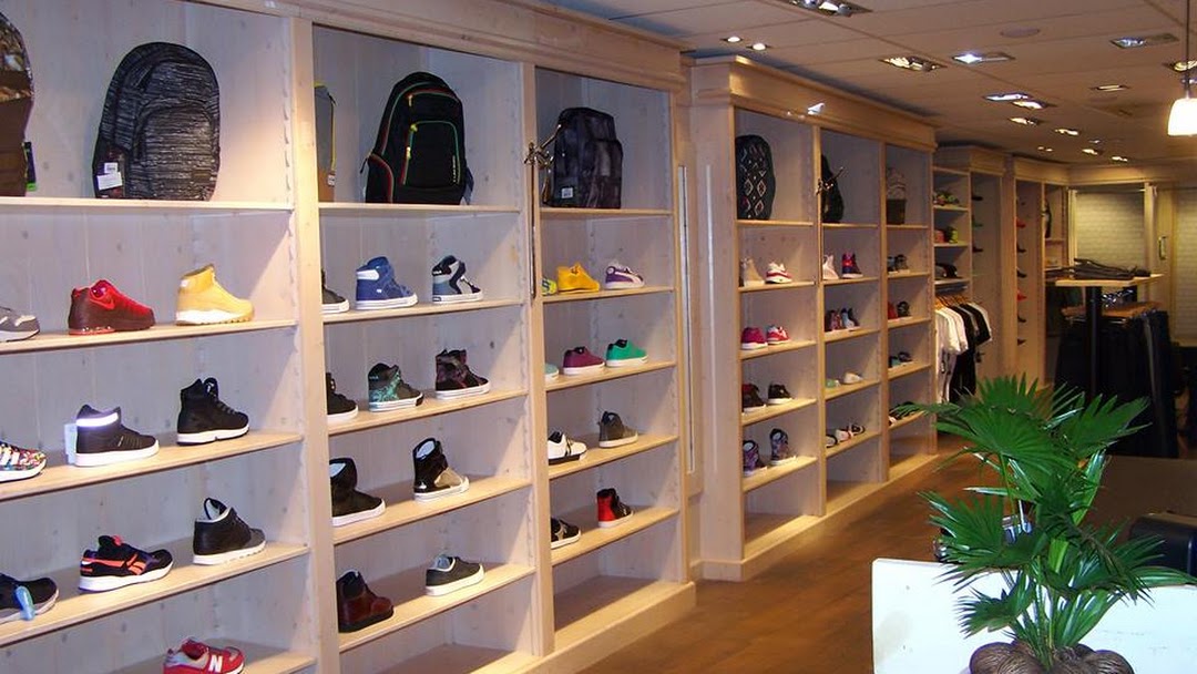 Street Funks Sneakershop - Sneakers Store in Delft