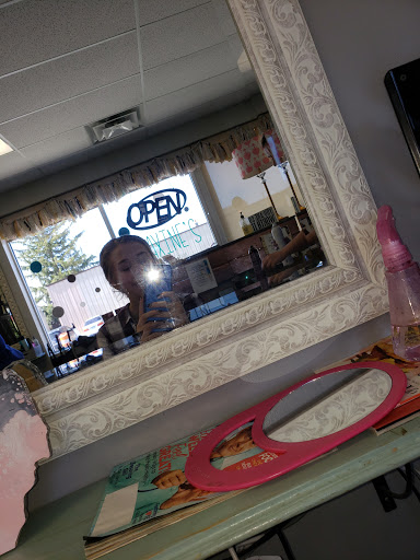 Maxine hair studio - Thumbnail
