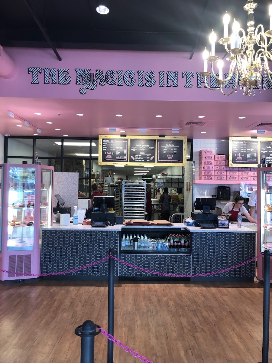 Voodoo Doughnut — photo 1