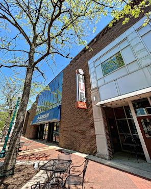 HUB Tavern + Grill by null