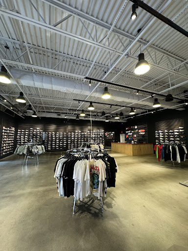 Hype World Deer Park Outlet - Thumbnail