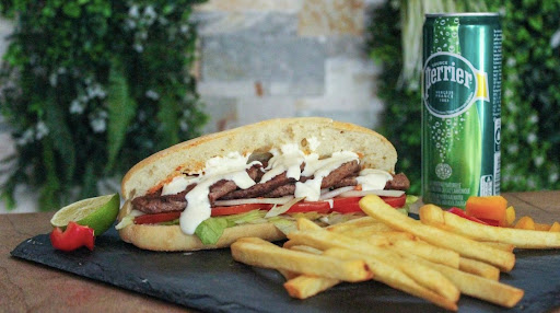 Photo 2 - Burger Maniaque