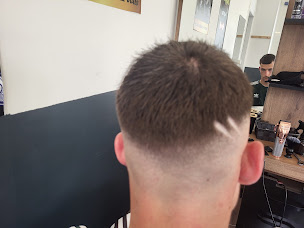 Photo n°4 de Coiffure18 à Bourges (Salon de coiffure)