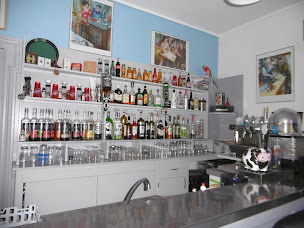 Photo n°5 de Bistro Verre Carotte à Rozier-en-Donzy (Marchand de journaux)