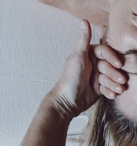 Lisa Barrett Holistic Therapist