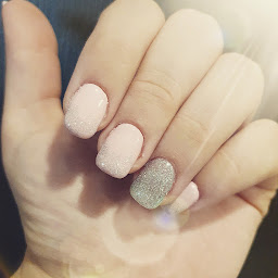 Photo n°19 de Passion Des Ongles à Verneuil d'Avre et d'Iton (Salon de manucure)
