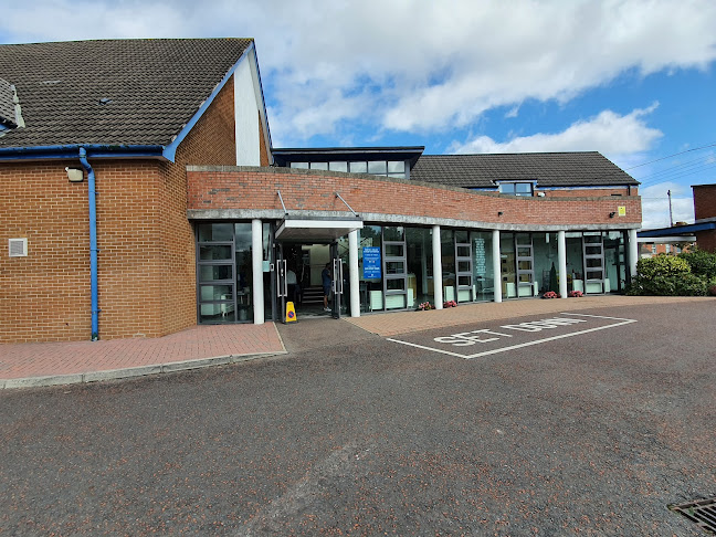 43 Newtownbreda Rd, Belfast BT8 7BQ
