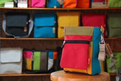 ファイナル（帆布鞄イヌイット）