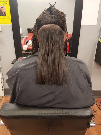 Rockit hairs Logo