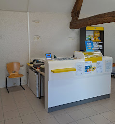 Photo n°2 de La Banque Postale à Civray (Banque d'épargne)