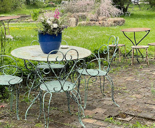 Photo n°8 de Matière Première antiquité brocante decoration à Mézilles (Magasin d'antiquités)