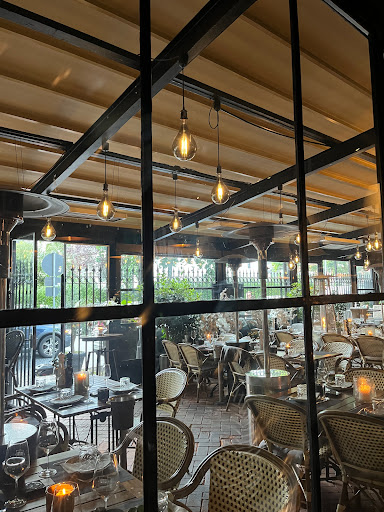 PATIO Restaurant Weinbar Gallery - Germany