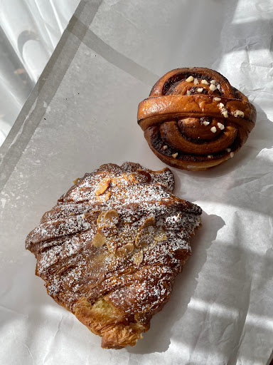 Bread Haus - Visual