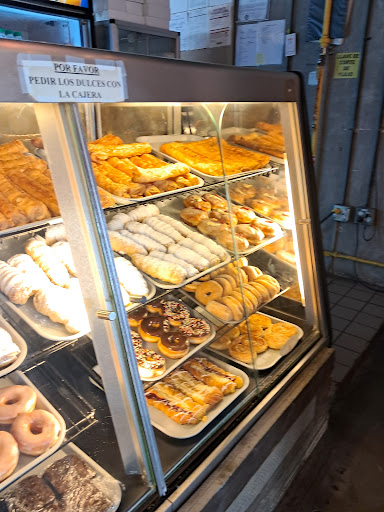 Panadería y Repostería La Primera Gallery - United States