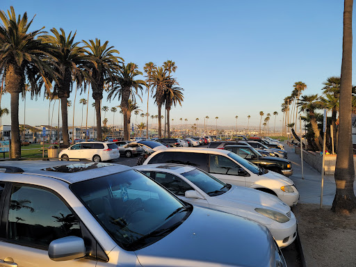 Parking Newport Beach - Thumbnail