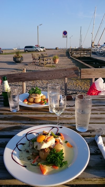 Photos of The caf&eacute; Hou Harbour