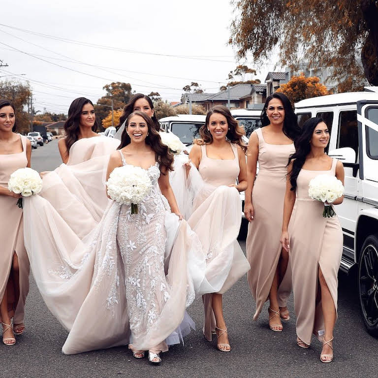 Boutique Sagar Vestidos XXL Vestidos de Novia, Fiesta, Madrinas, 15 Años, Gorditas, Alta Tienda Para Novias en Buenos Aires