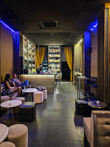 Mr White Cocktail Bar - Thumbnail