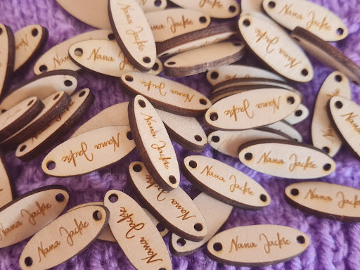 Amazing Acrylics Ltd