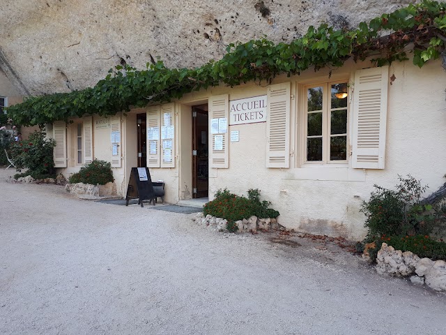 Grotte du Grand Roc