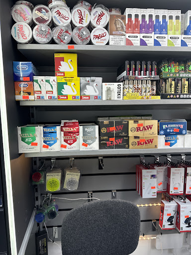 AK Local Store - Visual