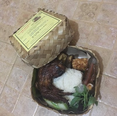 Photos of Ayam Besek Bu Tutiek