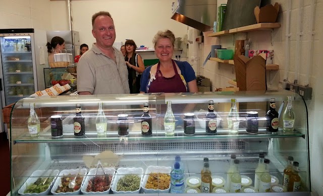 Smorl's Houmous Falafel & Salad Bar