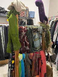 Photo n°6 de aux jolies fripes à Chaudenay (Magasin de vêtements)